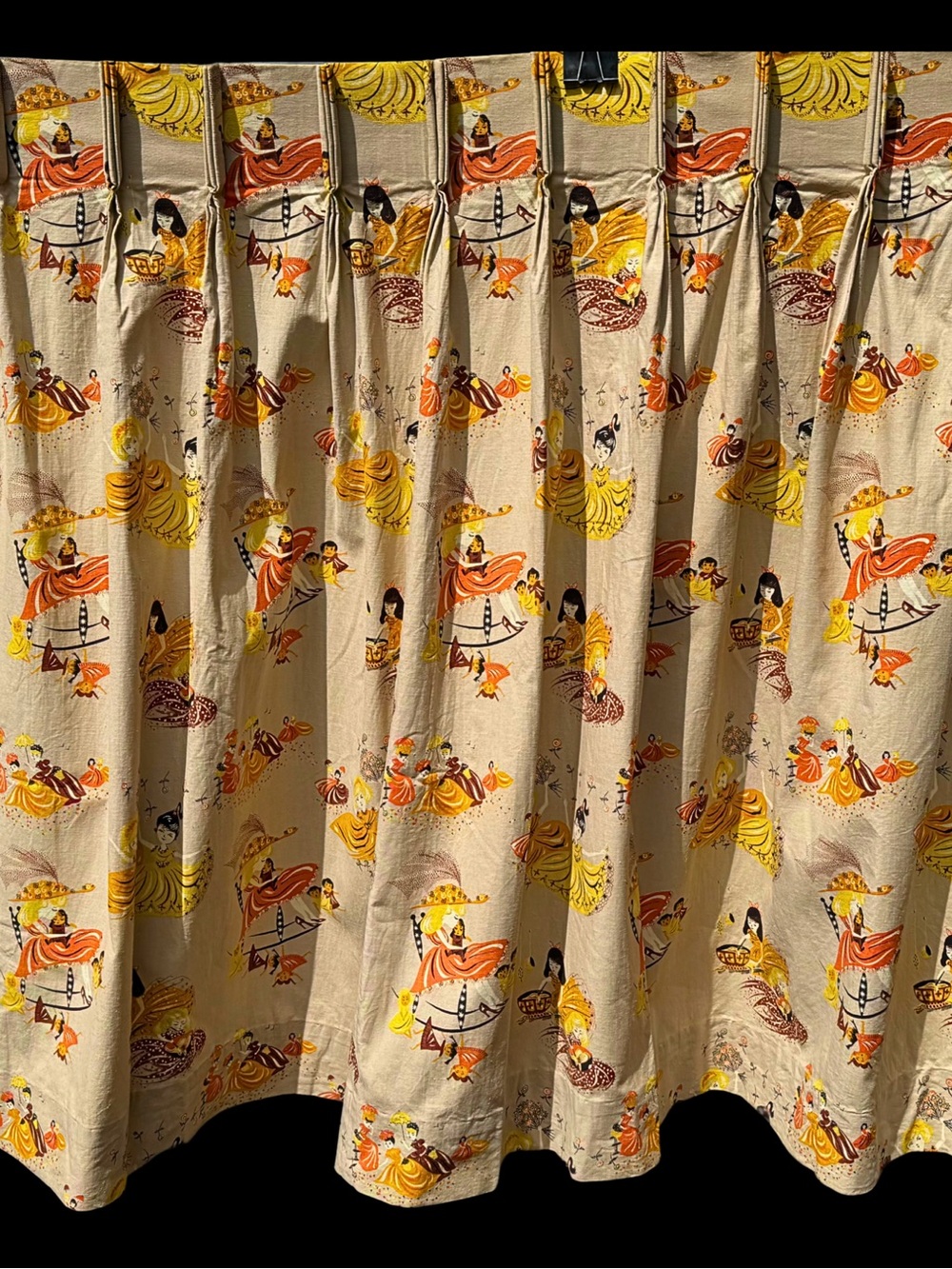 1950s Mid-Century Novelty Print Curtain Panel “Domestic Chores” Drapery Fabric 1